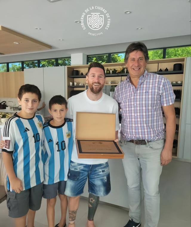 1672143369799018245.jpg 梅西.jpg